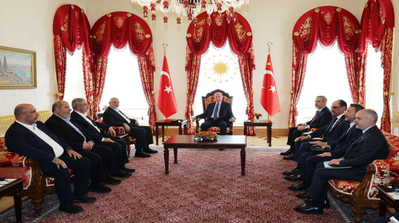 صور| الرئيس أردوغان يستقبل إسماعيل هنية ووفد حماس